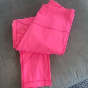 Yogalicious bright pink leggings size small